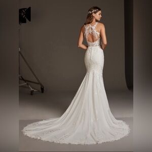 Wedding Dress (New) Size: M (6/8)